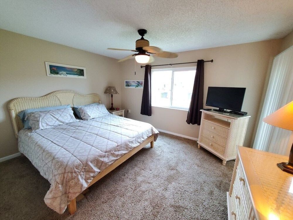Condo, Multiple Beds, Kitchen, Beach View