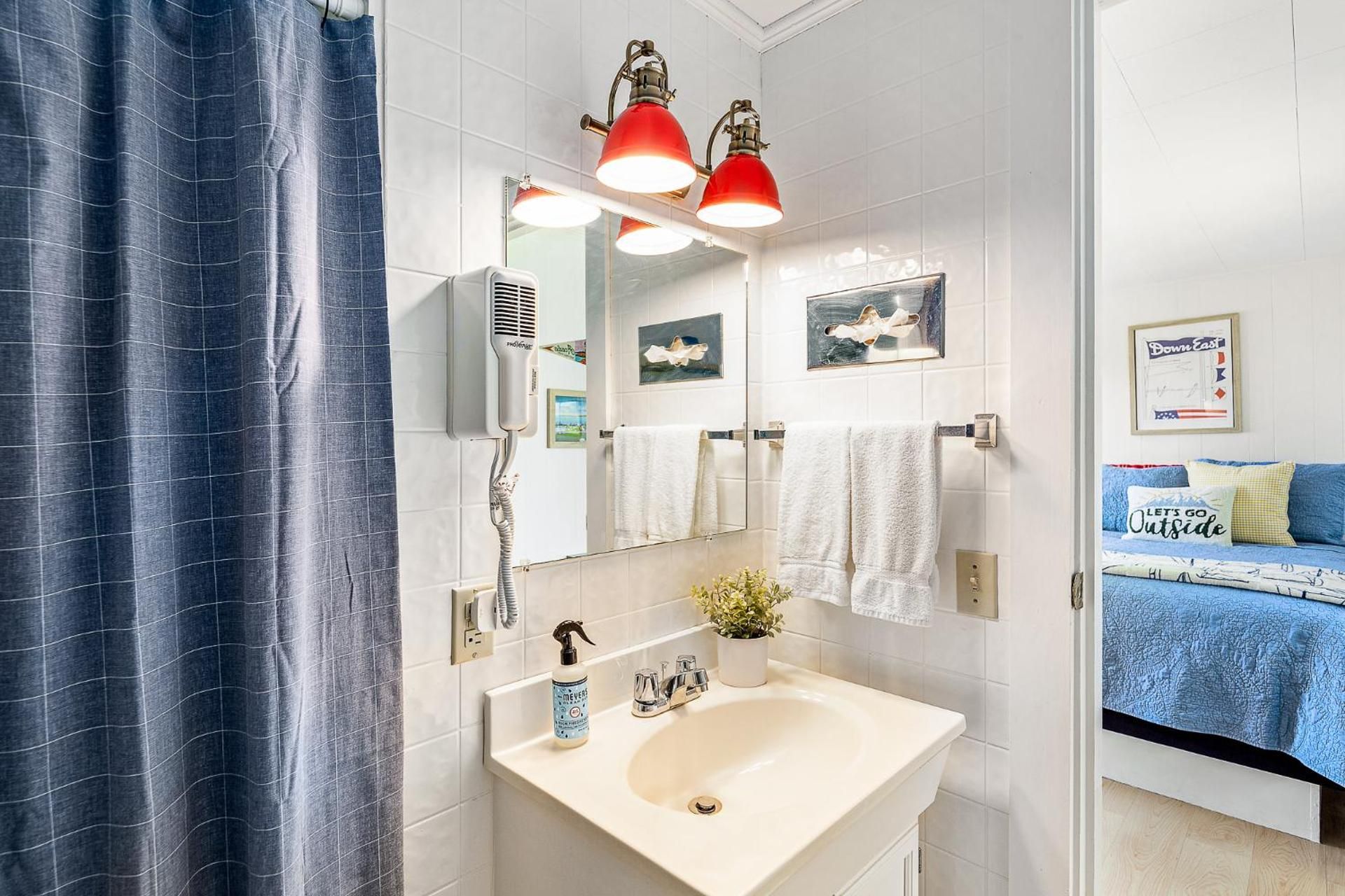 Studio Cottage with Two Double Beds