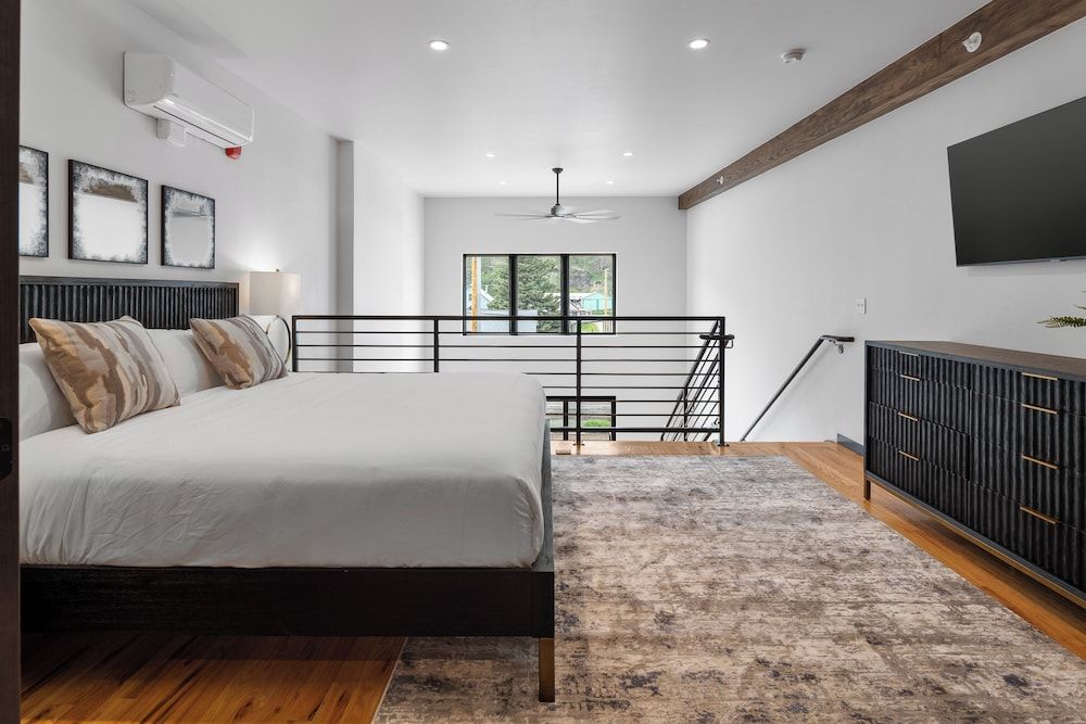Loft 7