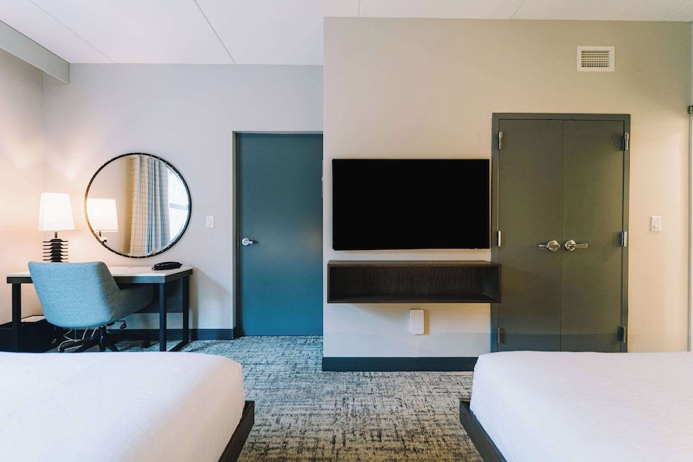 Embassy Suites By Hilton Gatlinburg Resort Suite, 2 Queen Beds, Balcony 8