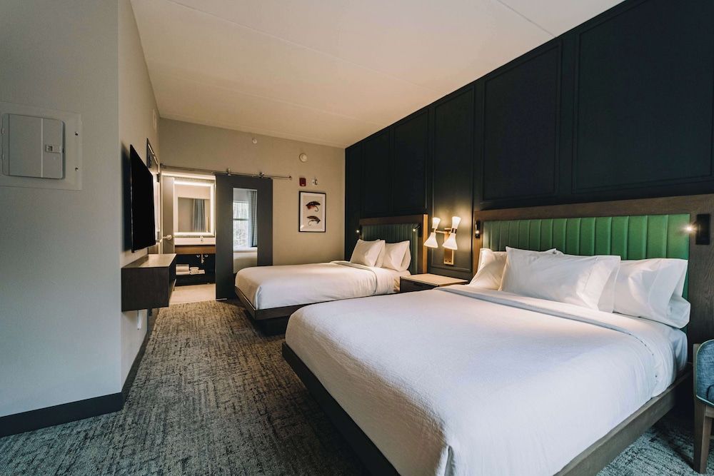 Embassy Suites By Hilton Gatlinburg Resort Suite, 2 Queen Beds, Balcony