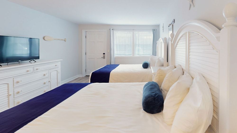 The Cape Deluxe Double Room 4