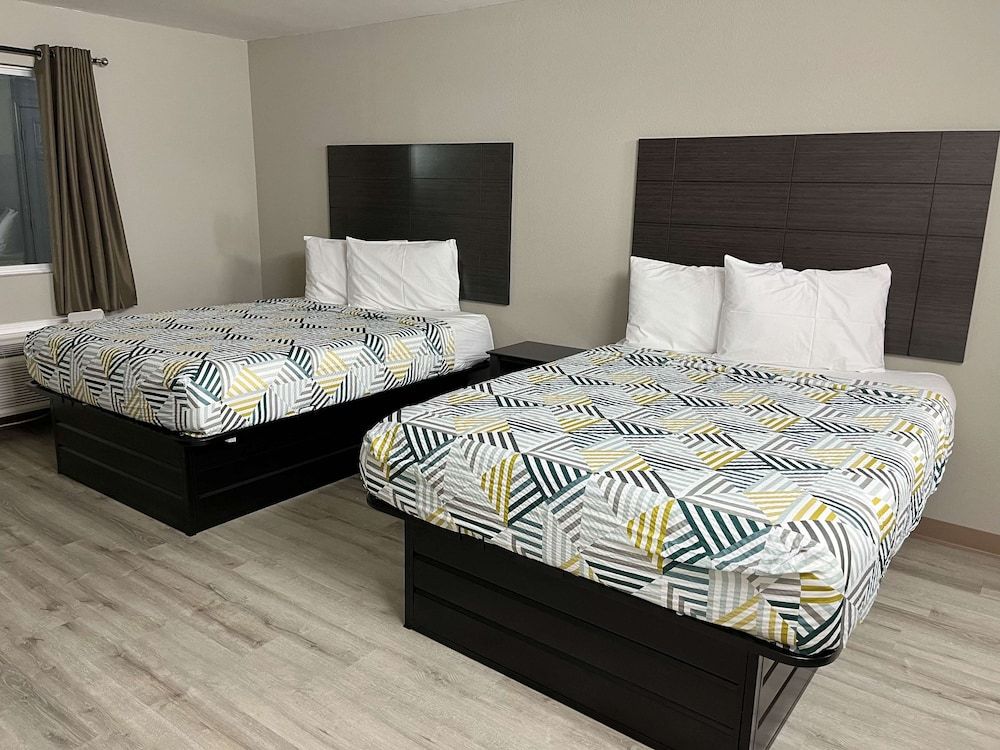 Studio 6 Suites West Memphis, AR - Memphis Deluxe Room, 2 Queen Beds, Accessible, Non Smoking 4