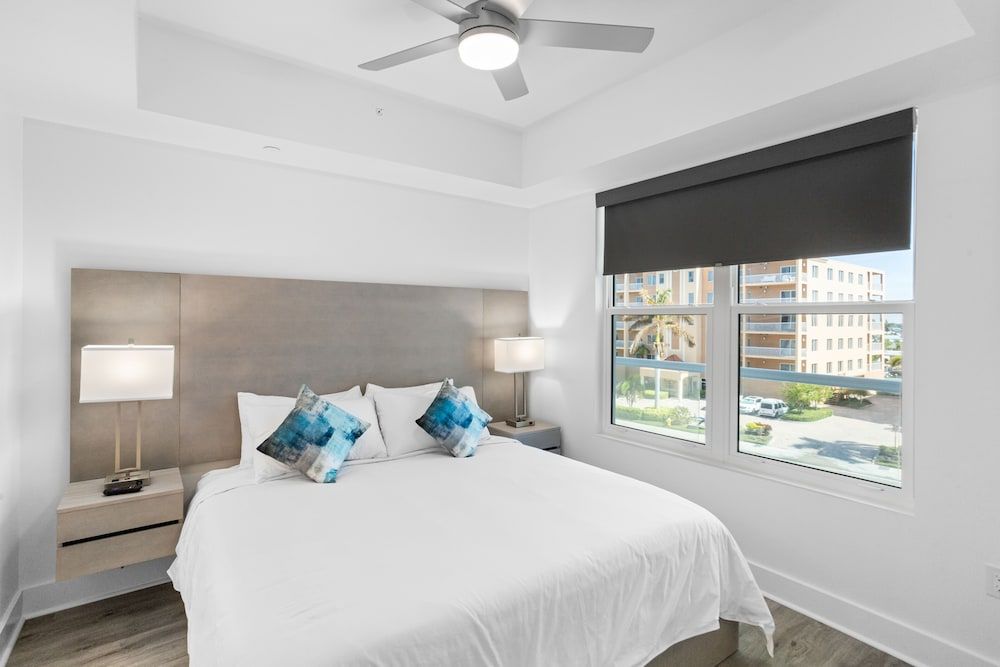 Ocean Club Treasure Island Hotel Classic Suite, 2 Bedrooms, Ocean View 7