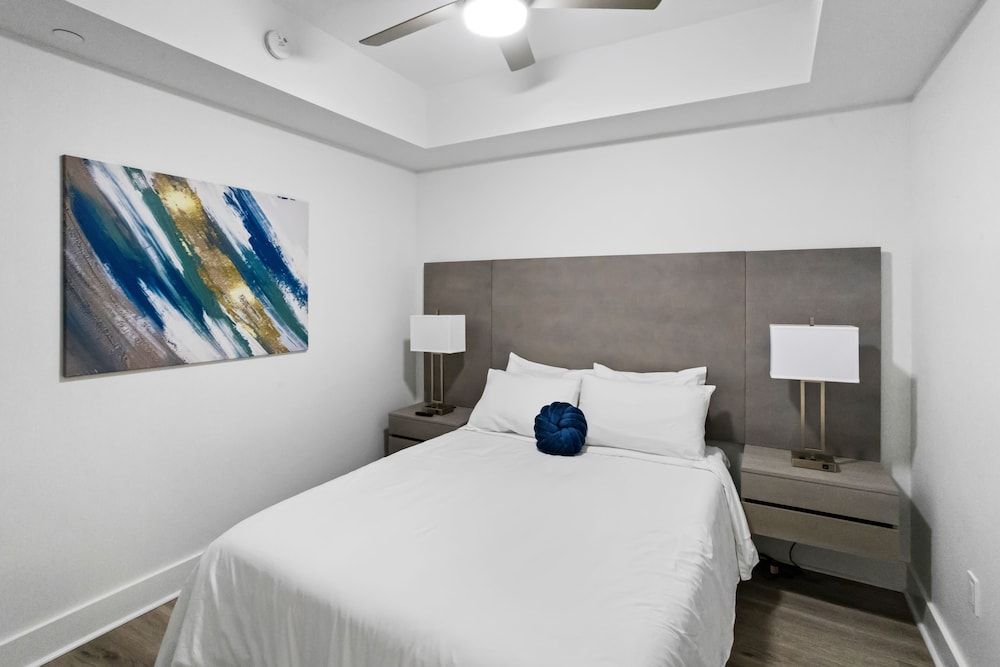 Ocean Club Treasure Island Hotel Classic Suite, 2 Bedrooms, Ocean View 2
