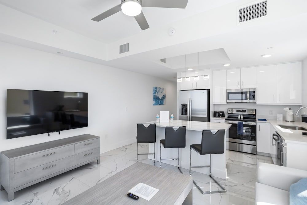 Ocean Club Treasure Island Hotel Junior Suite, 2 Bedrooms, Ocean View 11