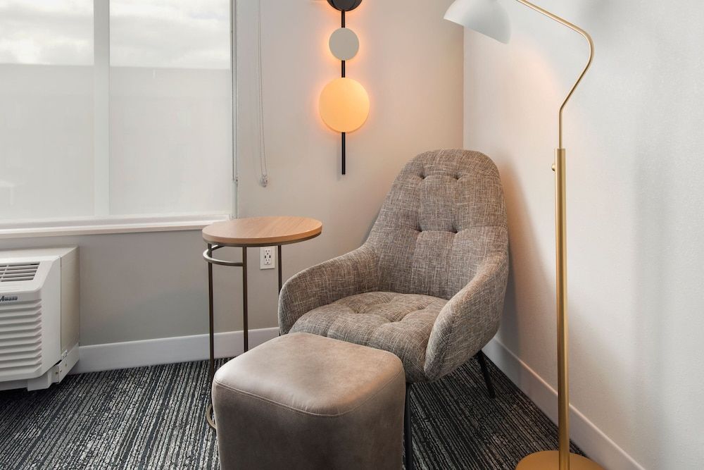 TownePlace Suites by Marriott Portland Airport ME Studio, 2 Queen Beds (Mobility/Hearing Accessible, Tub) 4