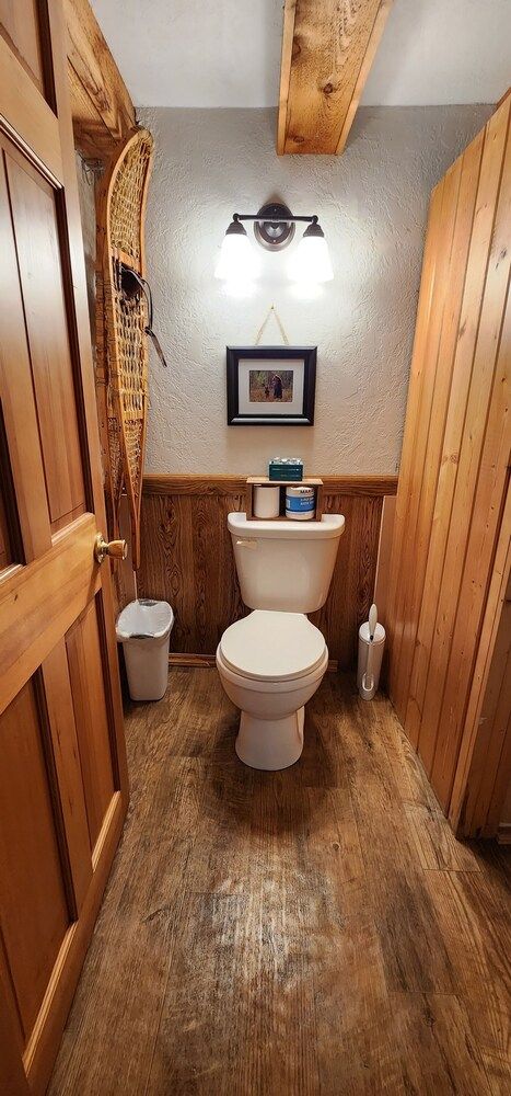Honeymoon Cabin