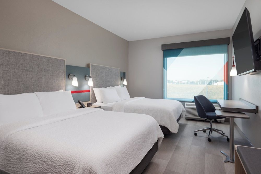 avid Hotels Billings West by IHG Standard Room, 2 Queen Beds, Accessible (Communications) 2