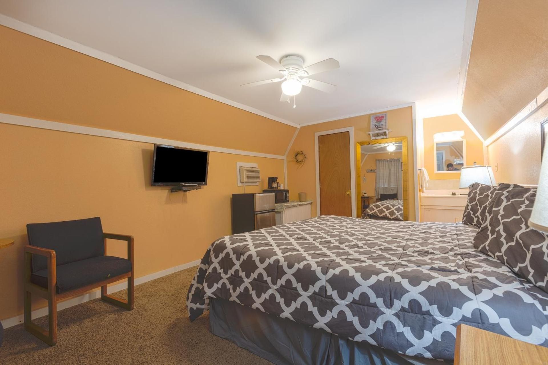1 Bedroom Cabin