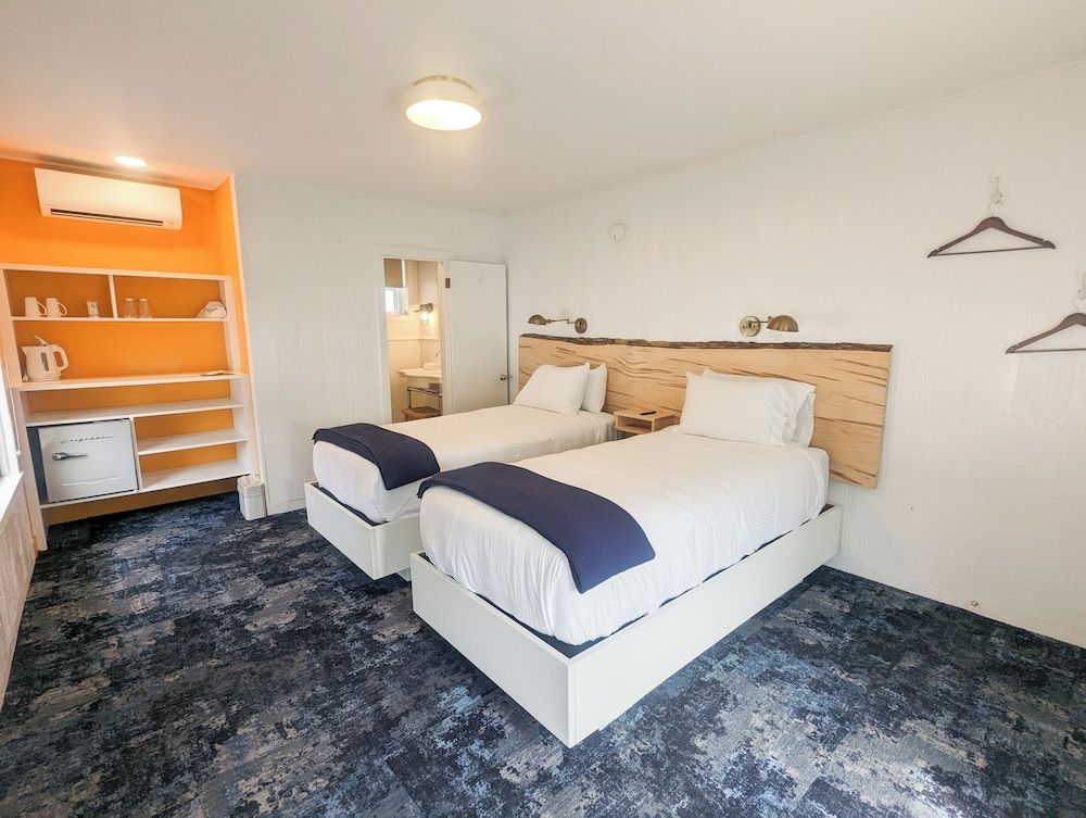 Economy Twin Room