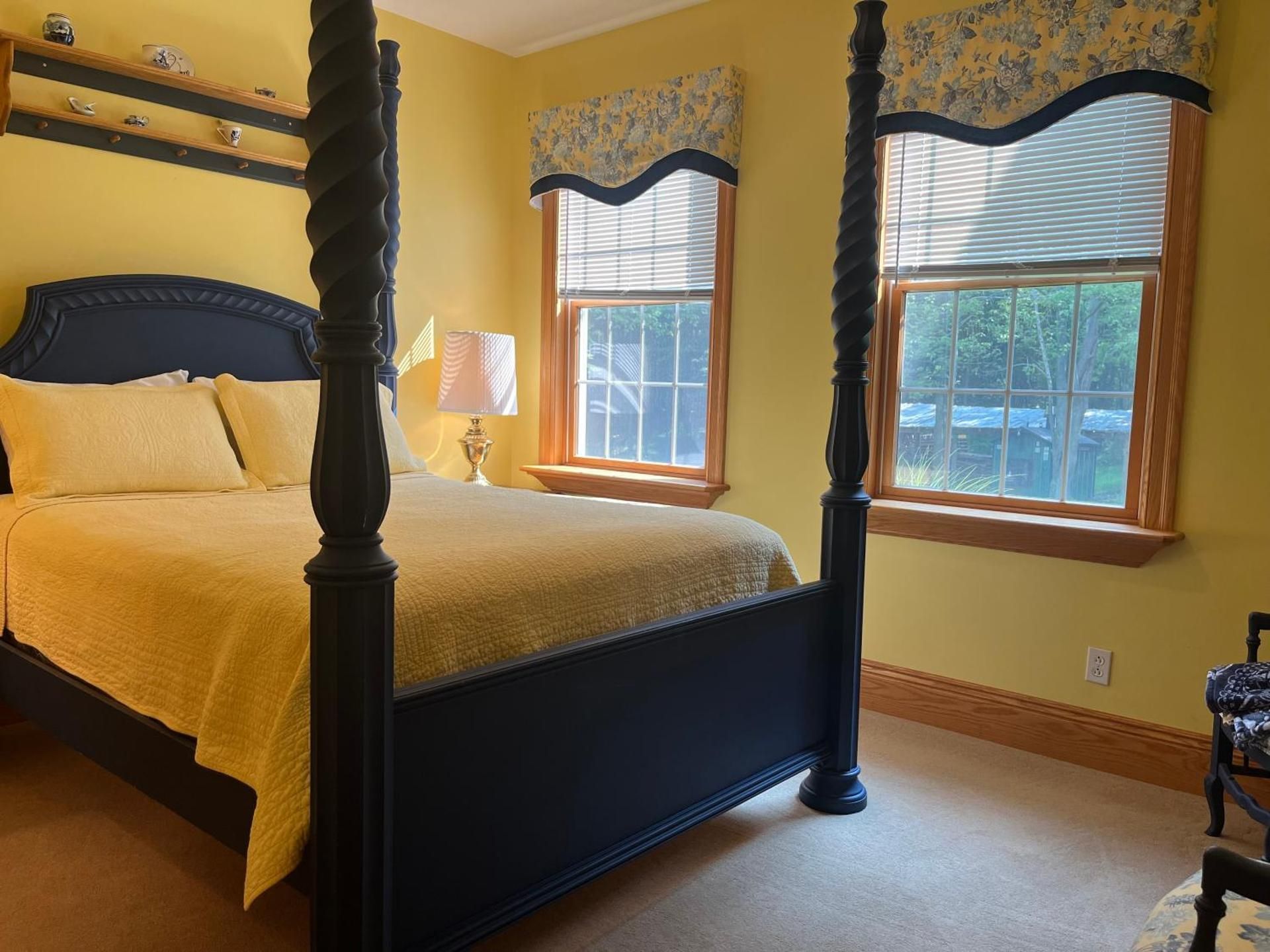 Queen Room with Garden View