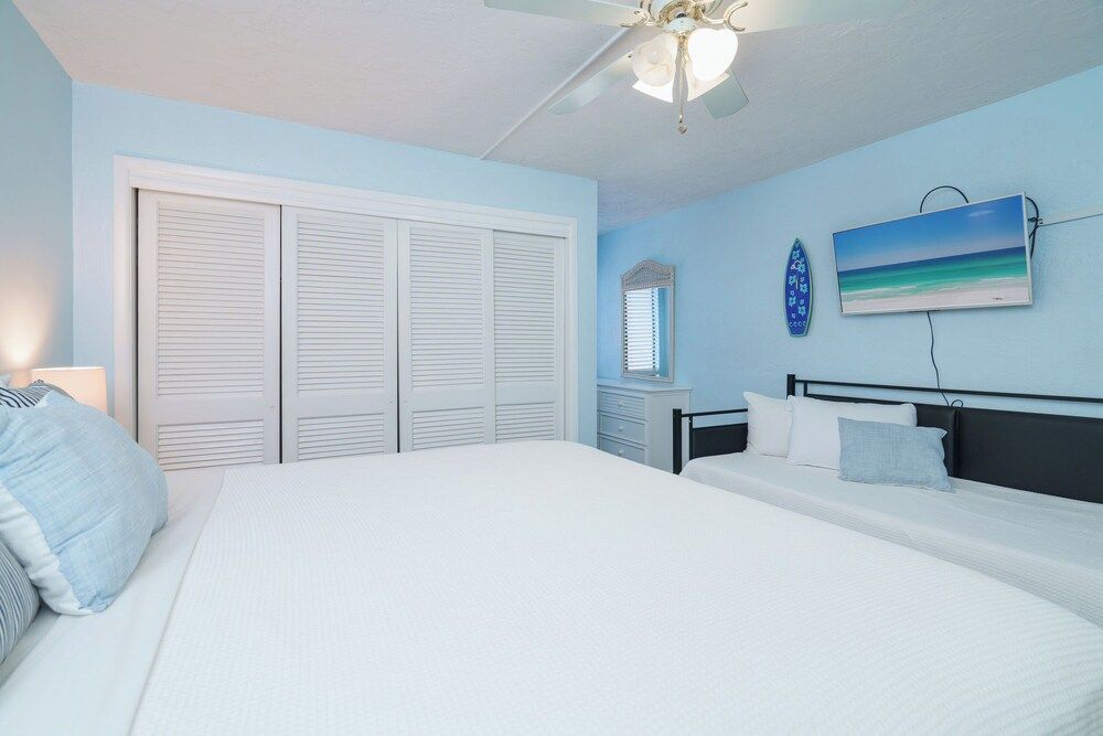 Condo, Multiple Beds, Balcony, Partial Ocean View (Sea Forever)