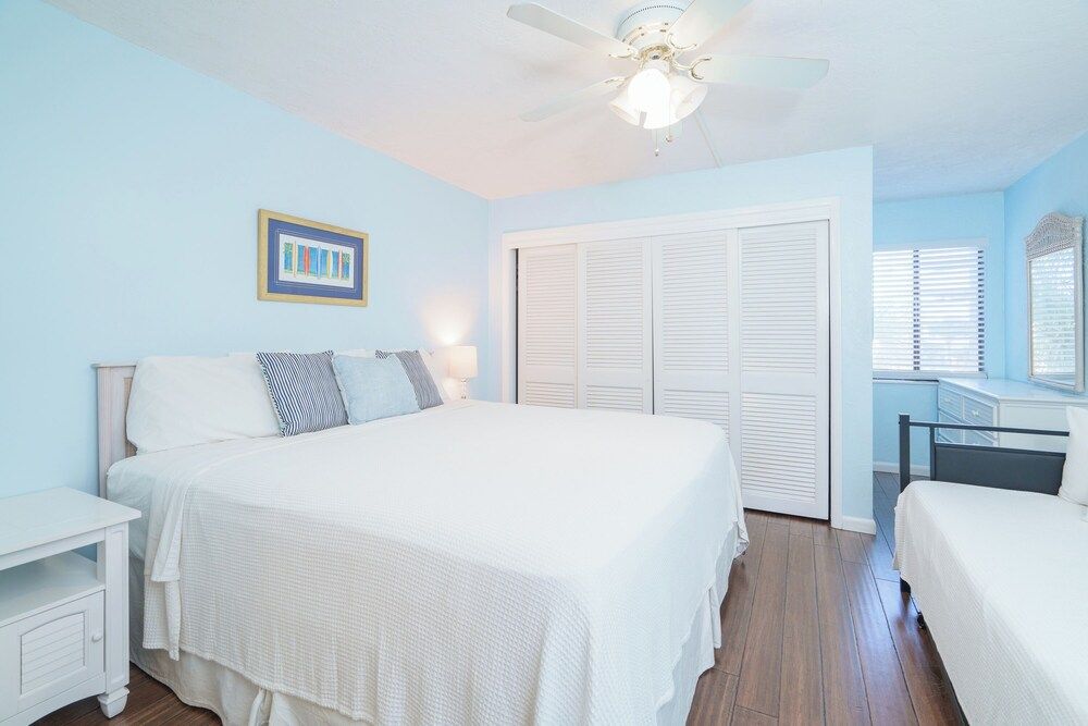 Condo, Multiple Beds, Balcony, Partial Ocean View (Sea Forever)