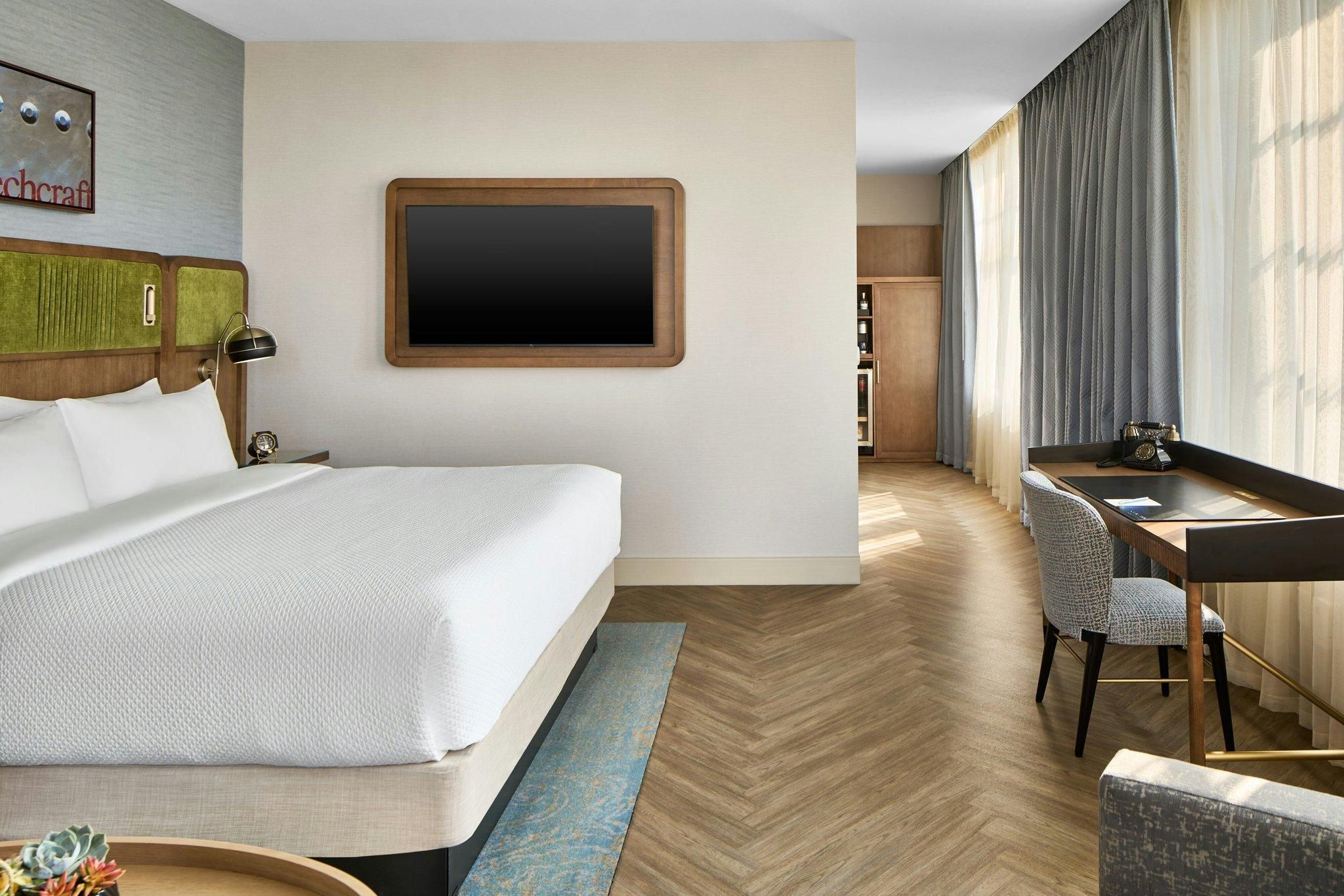 Denali, Suite, 1 King, City View