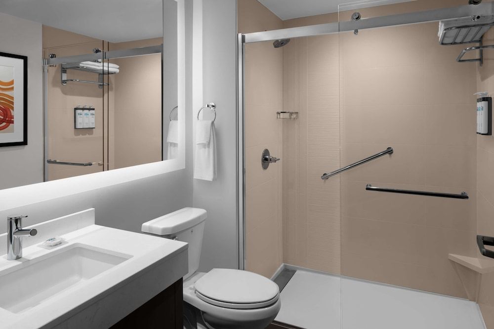 Hyatt House Lansing University Area Room, 2 Queen Beds (Den) 3