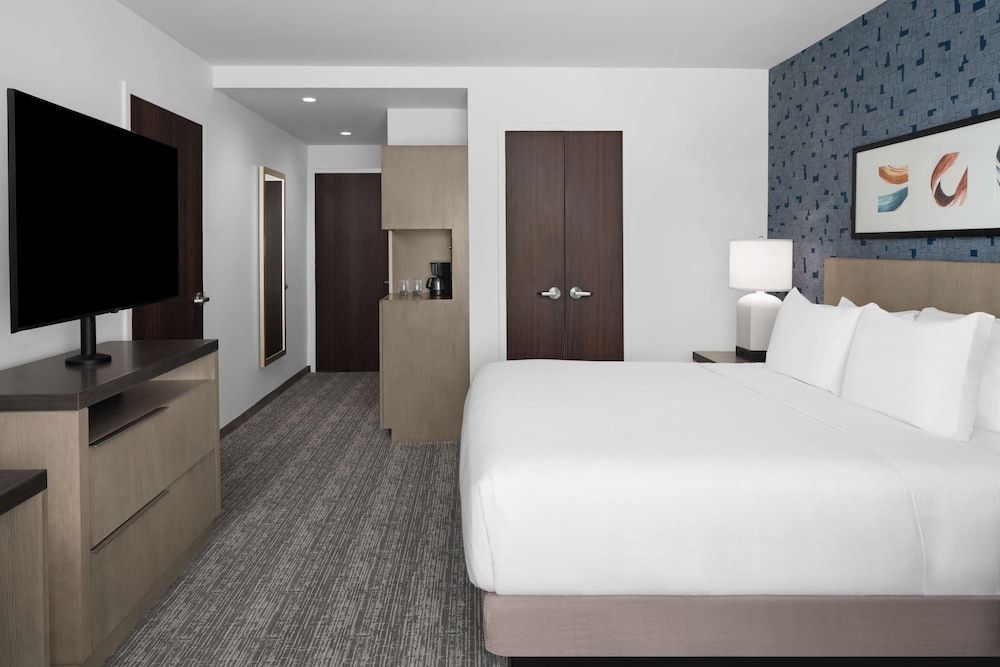 Hyatt House Lansing University Area Room, 1 King Bed (Den)