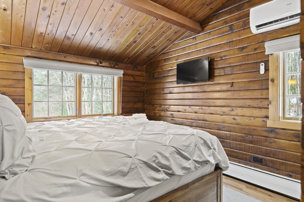 Family Cabin, Multiple Beds, Courtyard View, Patio, BunkBed
