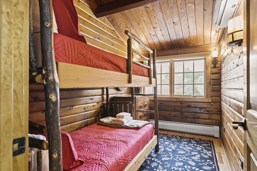 Family Cabin, Multiple Beds, Courtyard View, Patio, BunkBed