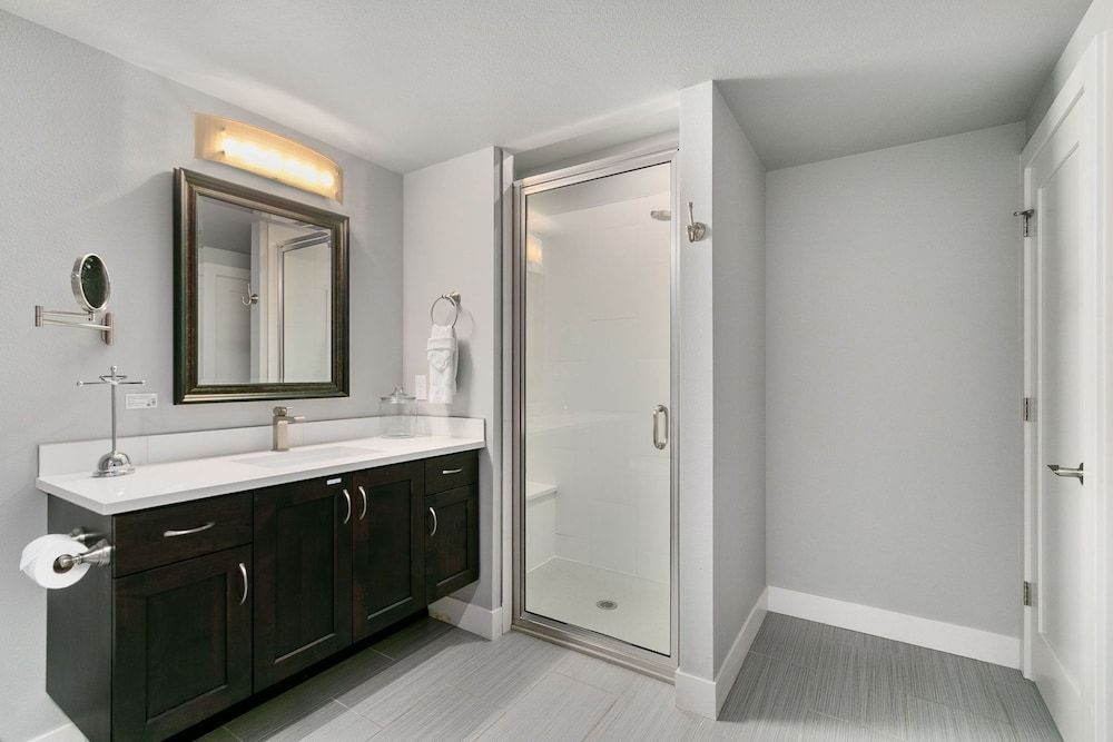 Luxury Home With Spectacular Rocky Mountain Views House, Multiple Beds, Patio, Mountain View (39749 Hilltop Circle) 10