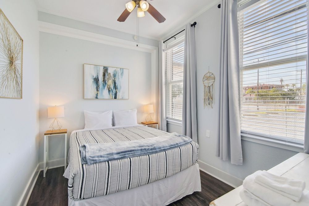 The Strand Getaway