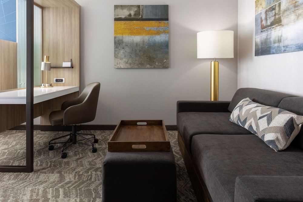 SpringHill Suites by Marriott Pleasanton Suite, 2 Queen Beds (Mobility Accessible, Tub) 6