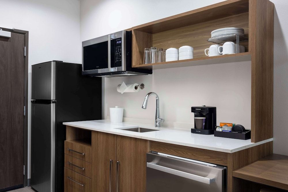 Home2 Suites by Hilton Phoenix Downtown Studio, 1 King Bed 7