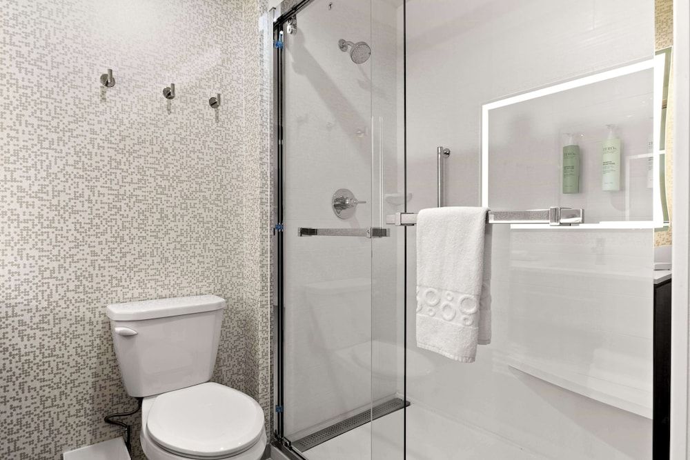 Home2 Suites by Hilton Phoenix Downtown Studio, 1 King Bed 5