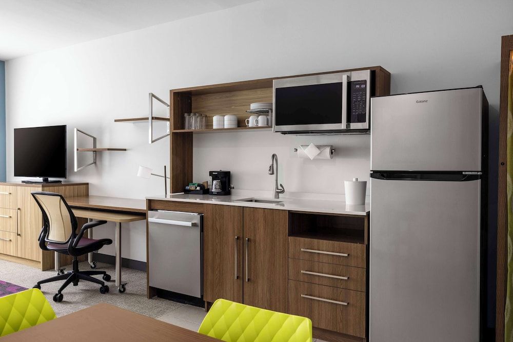 Home2 Suites by Hilton Phoenix Downtown Suite, 1 Bedroom 4