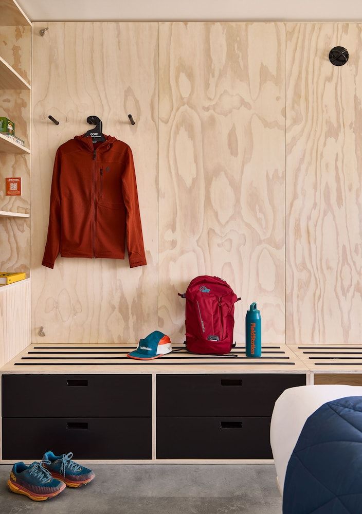 Field Station Joshua Tree Room (Classic Van Life Post) 5