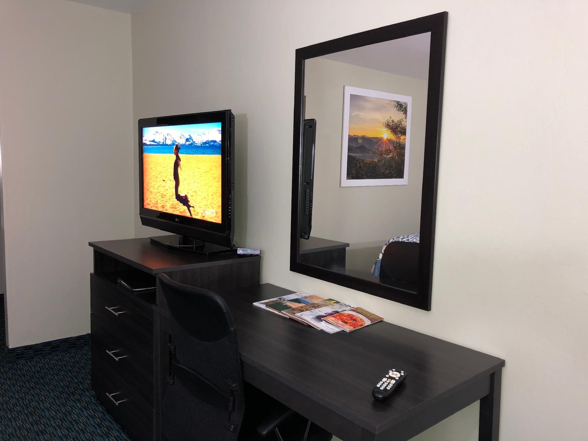 Deluxe 2 Queens Non-Smoking