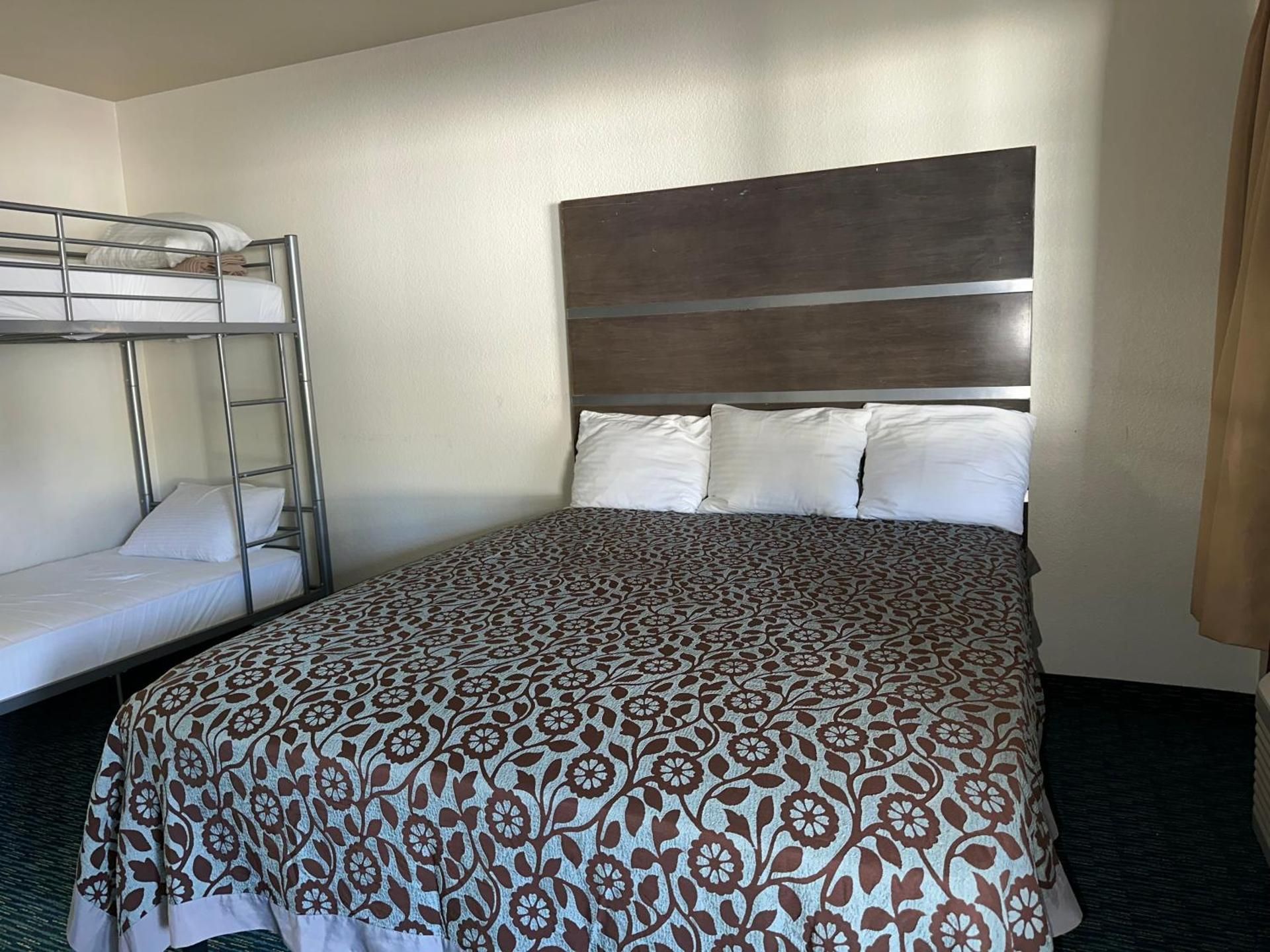 Family Room with 1 Queen Bed and 1 Bunk Bed