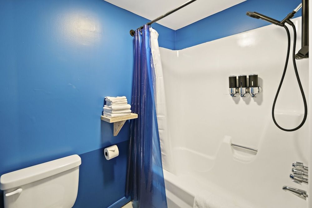 The Brooks Motel Single Room 8