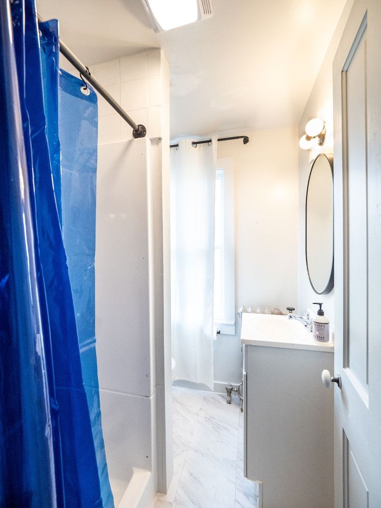 The Brooks Motel House 5