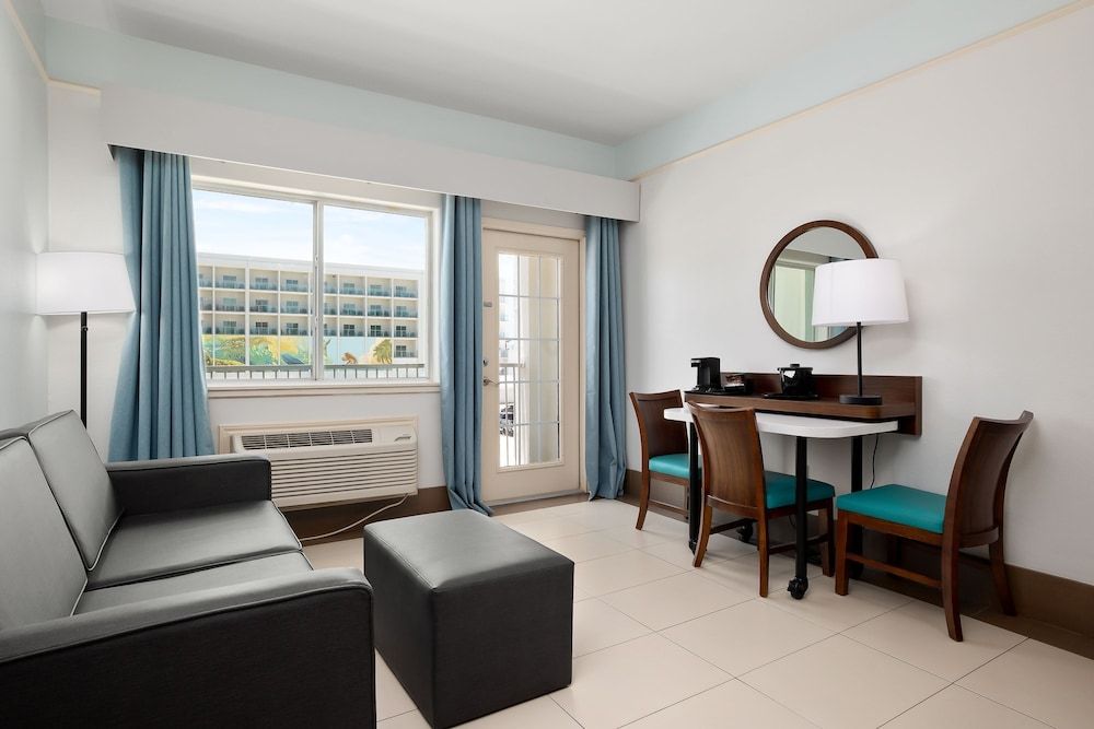 Sand Rose Beach Resort Standard King Jetted Tub 5