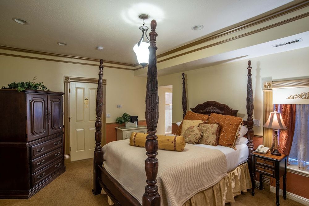 Grand Room (Manor)