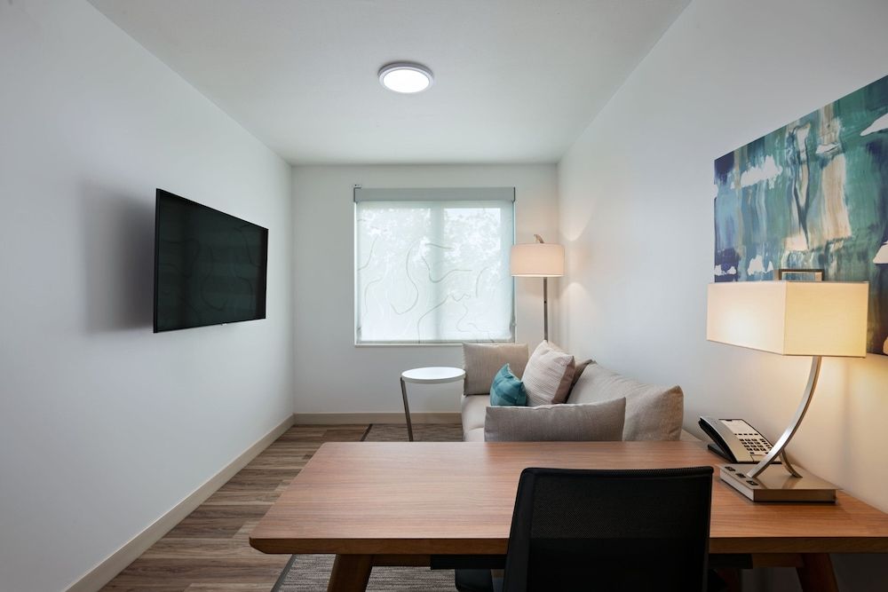 Element Albuquerque Uptown Suite, 1 Bedroom, Non Smoking (Mobility Accessible, Transfer Shower) 3