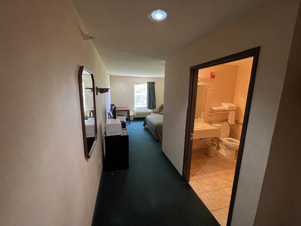 Hotel Yuma Standard Room 11