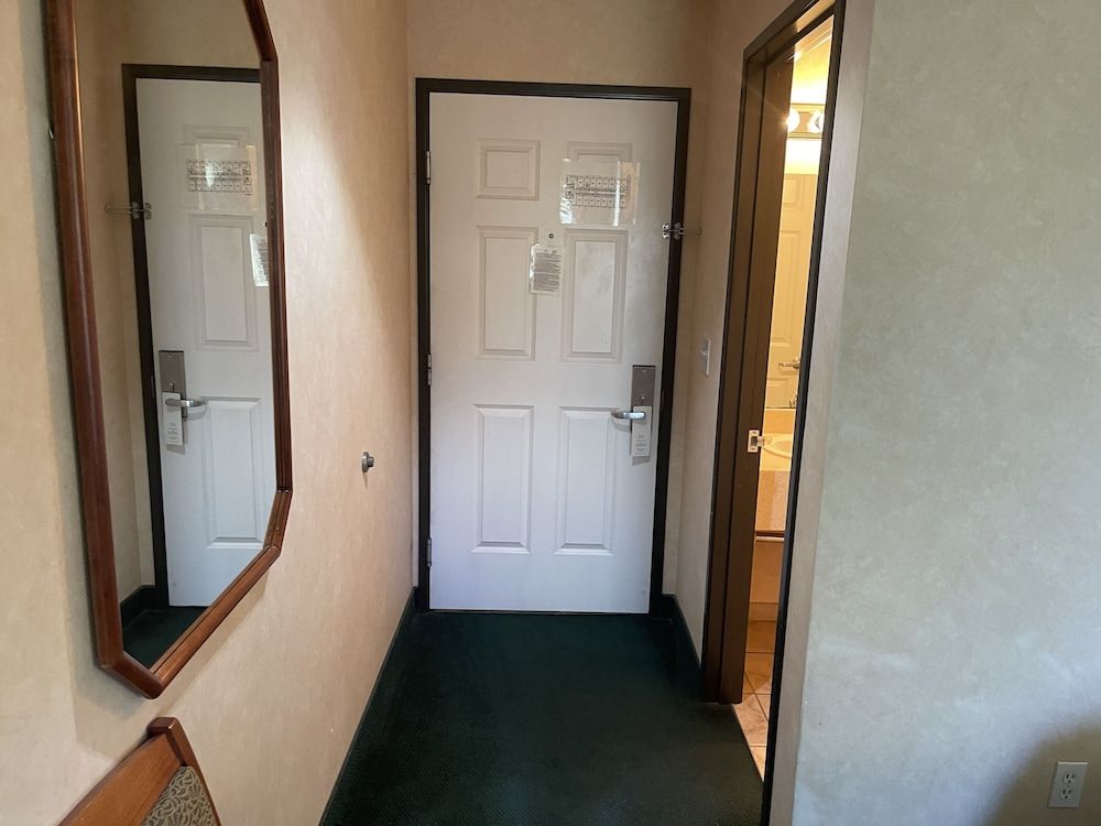 Hotel Yuma Family Room 21