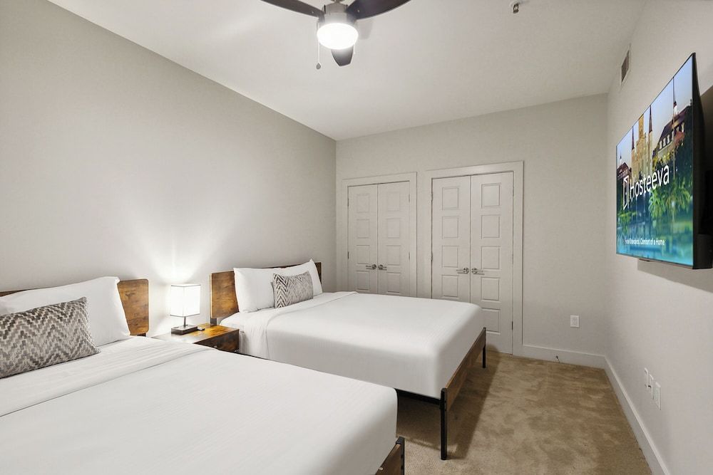 Luxury Condo, 1 Bedroom
