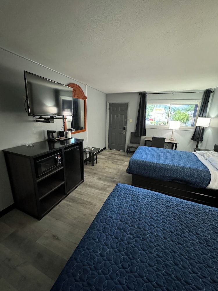 Room, 2 Double Beds, Smoking