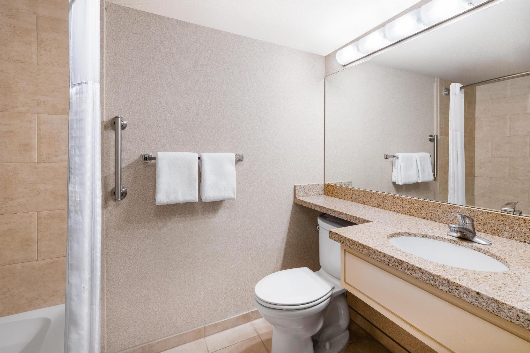 2 queen beds, nonsmoking