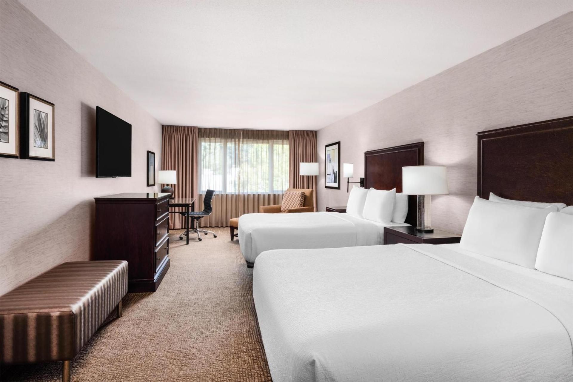 2 queen beds, nonsmoking