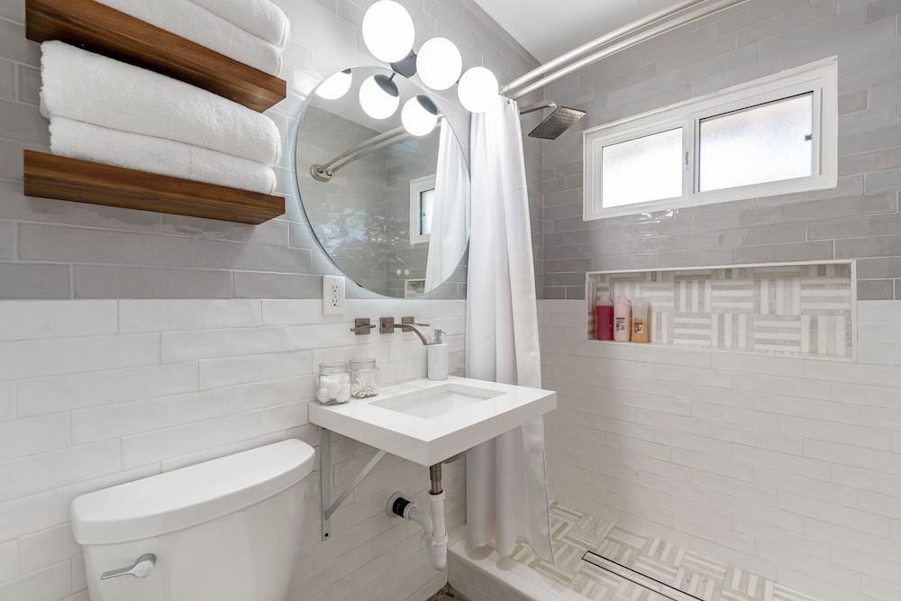 Ash & Ko Boutique Lodging Signature Apartment 5