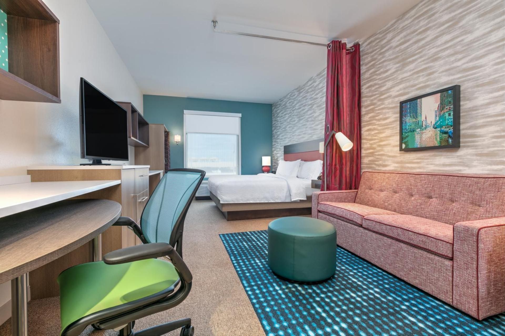 1 King Hearing Accessible Suite