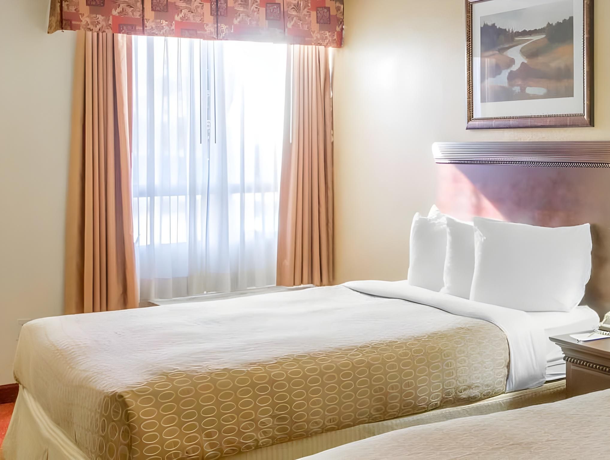 Queen Room with Two Queen Beds - Non-Smoking