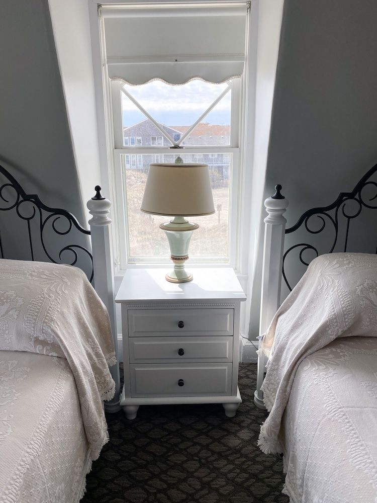 Panoramic Quadruple Room, Private Bathroom, Ocean View (Room 203)