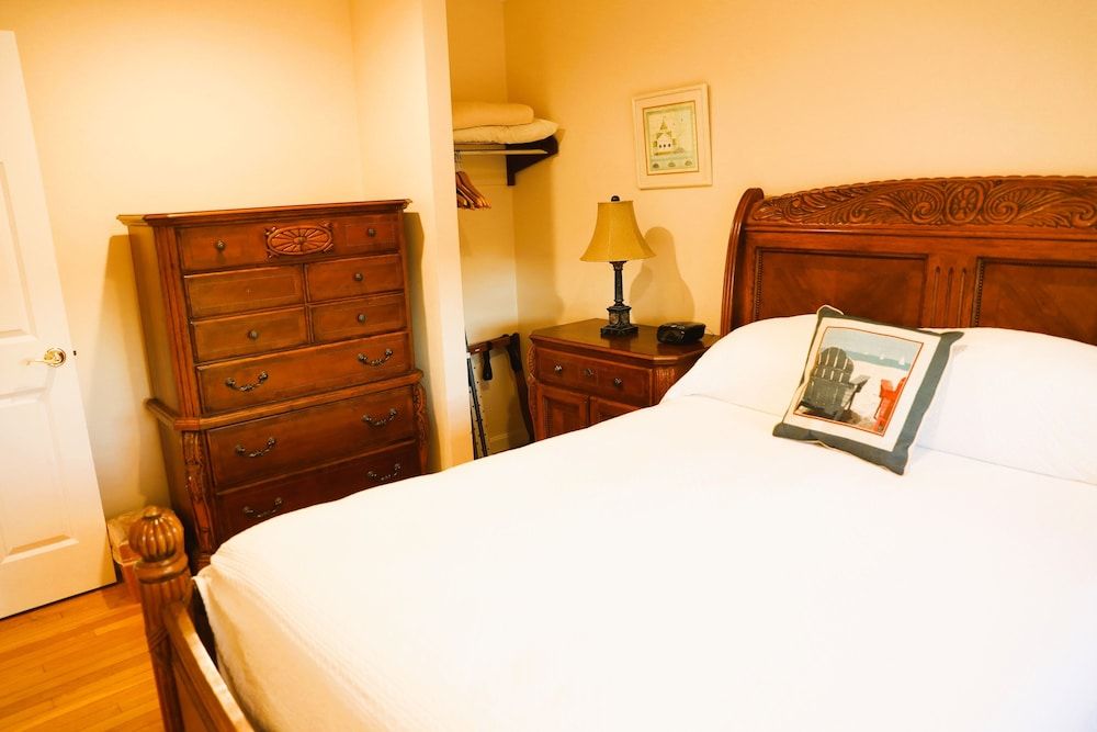 Premium Suite, 2 Queen Beds with 1 Double Sofa Bed, Private Bathroom, Partial Ocean View, 2 Bedrooms