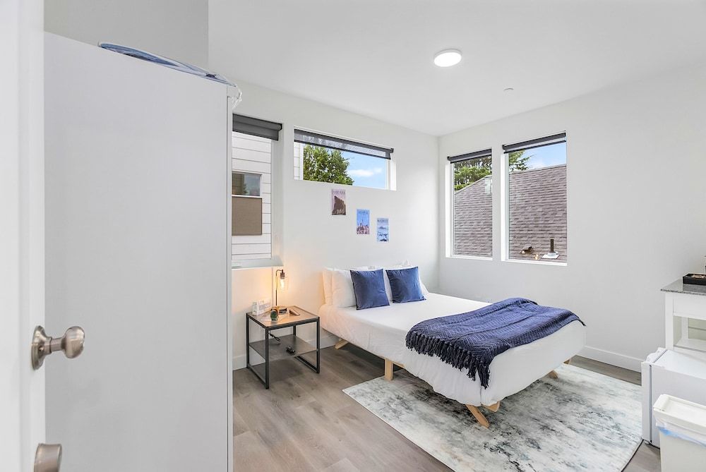 Classic Single Room