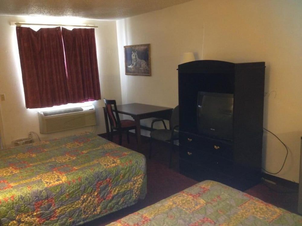 American Dream Family Double or Twin Room 24